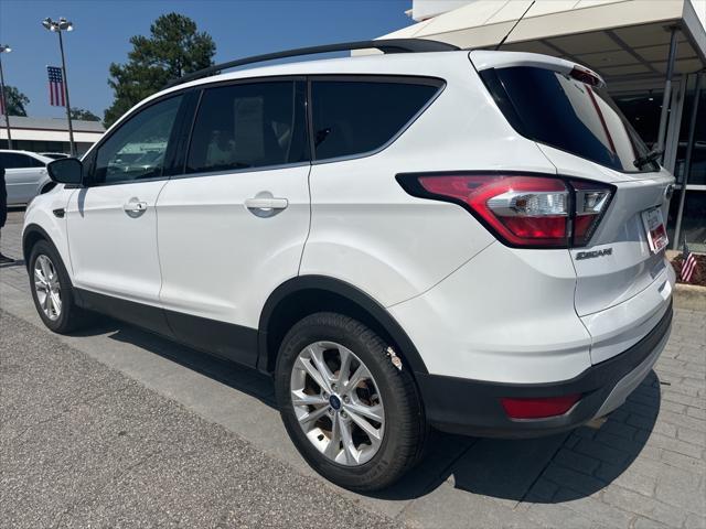 2018 ford escape se