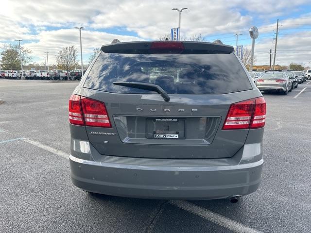 2020 dodge journey se value