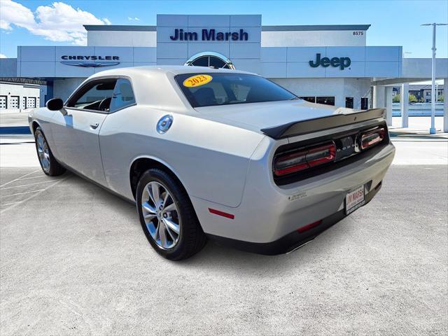 2023 dodge challenger sxt