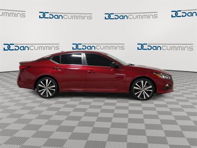 2021 nissan altima 2.5 sr