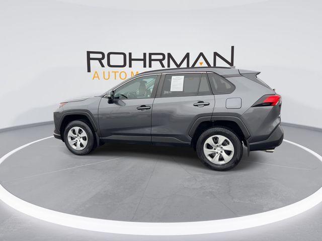 2021 toyota rav4 le