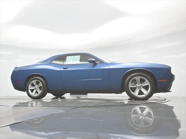 2021 dodge challenger sxt