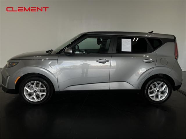 2024 kia soul lx