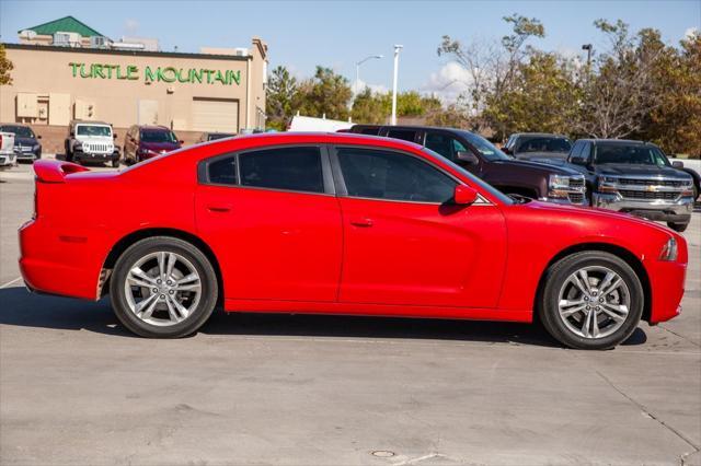 2012 dodge charger sxt