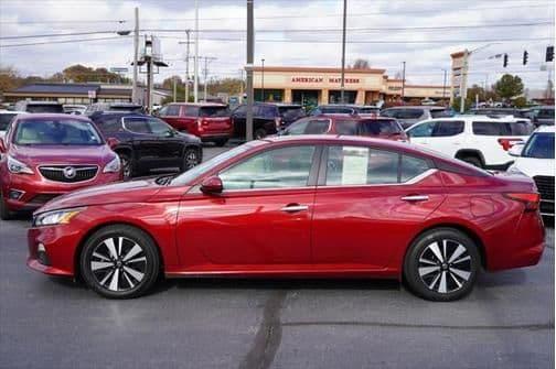 2021 nissan altima 2.5 sv in fort wayne, indiana