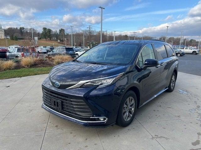 2023 toyota sienna xle