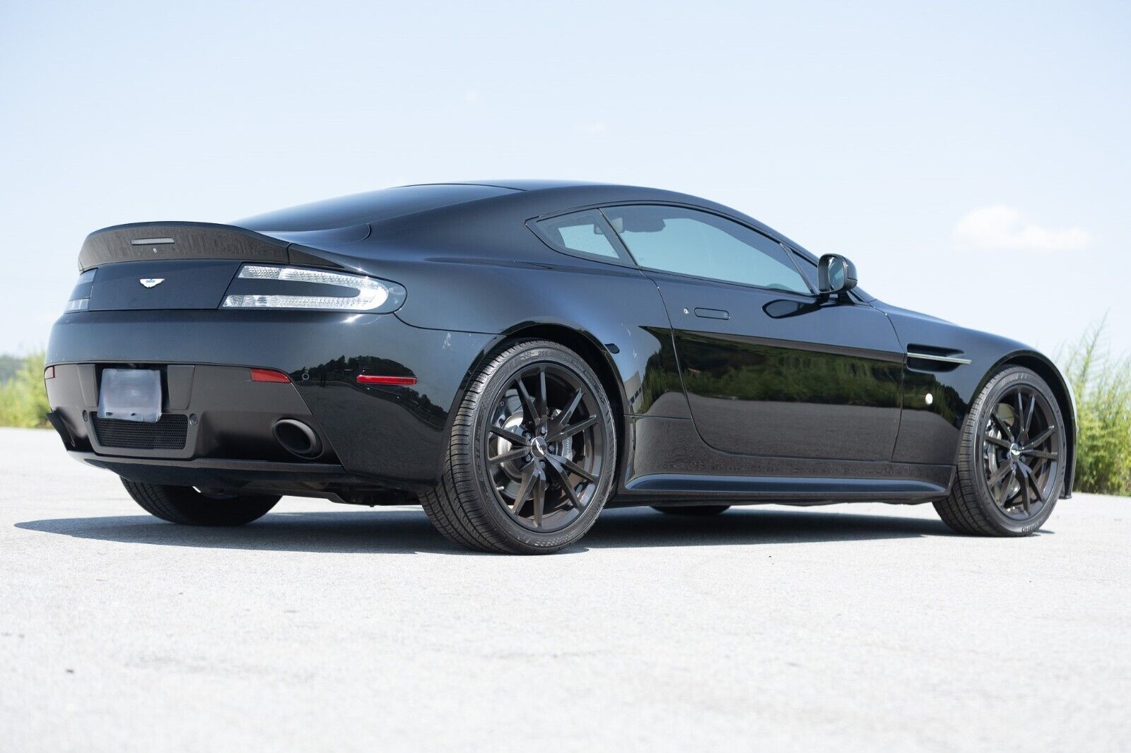 2015 aston martin vantage gt