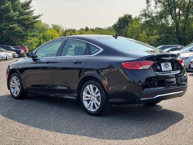 2017 chrysler 200 limited