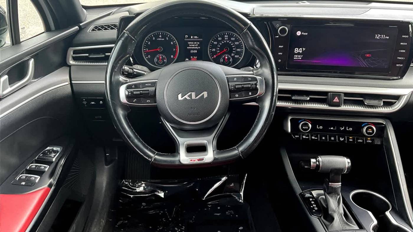 2022 kia k5 gt-line