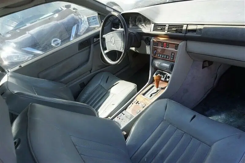 black mercedes-benz 300-series with 122,868 miles available now!
