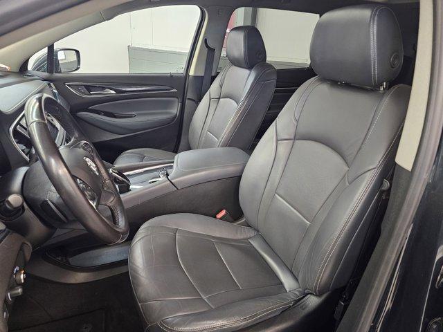 2018 buick enclave essence
