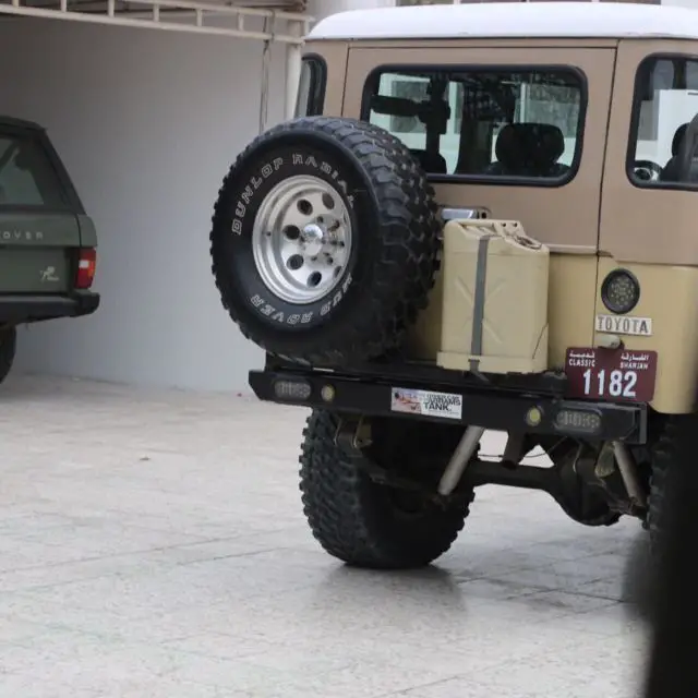 1975 toyota fj land cruiser off-road truck