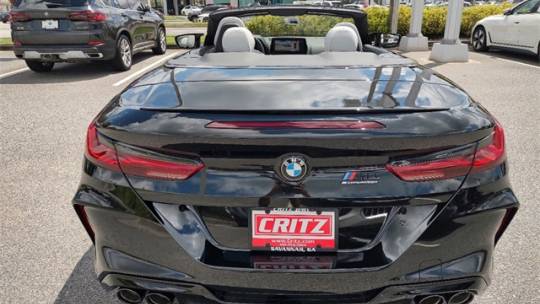2025 BMW M8