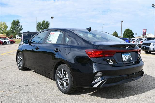 2023 kia forte lxs