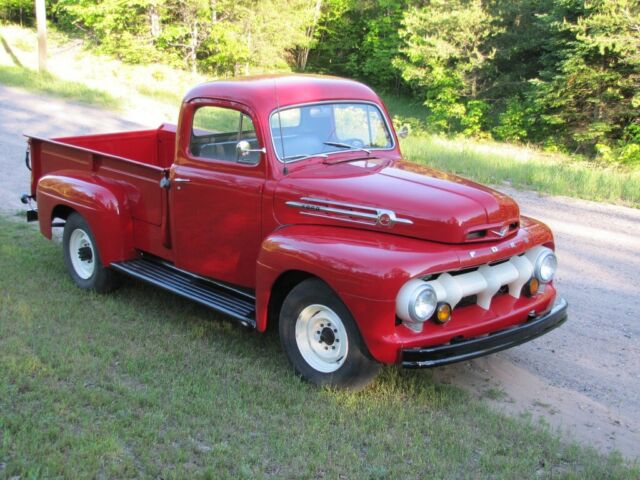 classic 1952 ford f3 truck