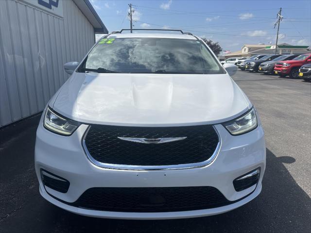 2022 chrysler pacifica touring l