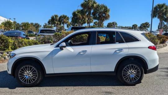 2025 Mercedes-Benz GLC
