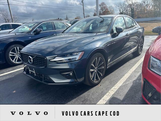 2022 volvo s60 t5 momentum