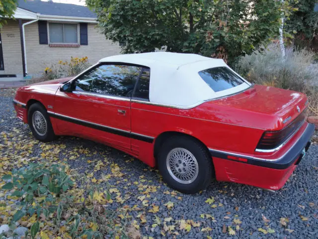 1989 chrysler lebaron premium convertible 2-door 2.5l