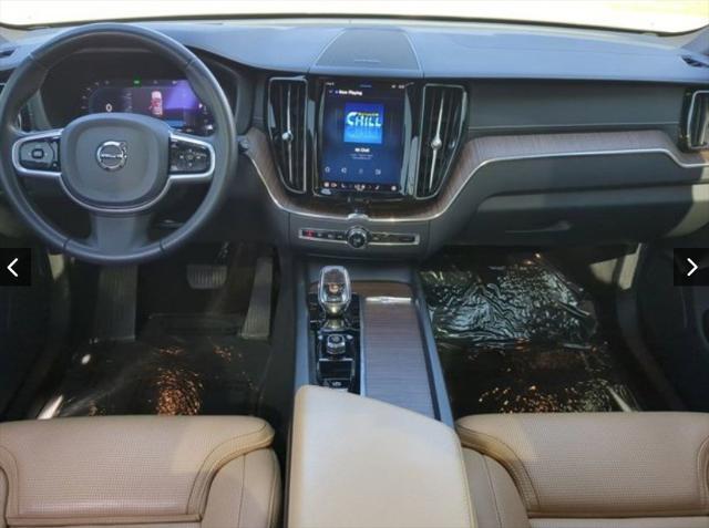 2022 volvo xc60 b6 inscription