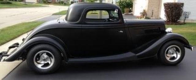 34 ford coupe 350 chevy v8 crate rwd 400 turbo fiberglass leather 2634 miles