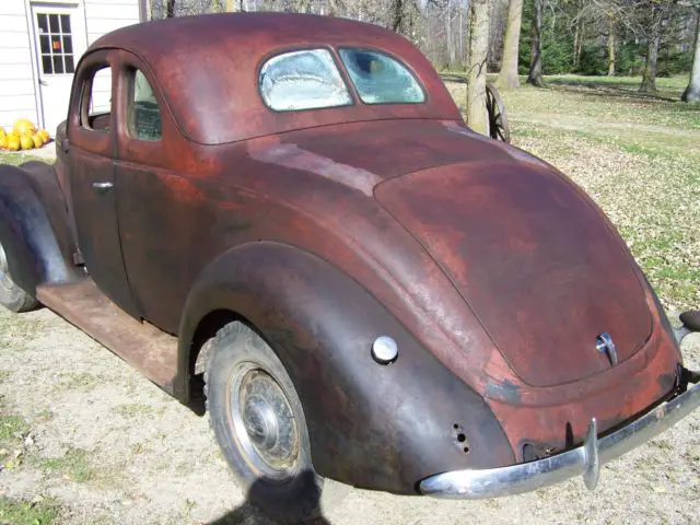 1937 ford coupe, 95% complete barn find, runs, clear title, juice brakes