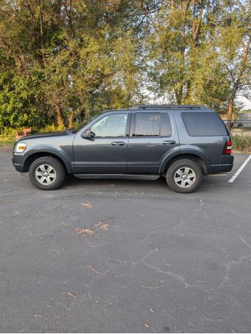 2010 ford explorer xlt