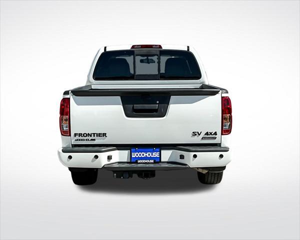 2021 nissan frontier sv