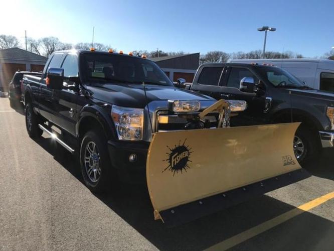 2015 ford f-350 super duty platinum 4x4 platinum 4dr crew cab 8 ft. lb srw pickup for sale in agawam, massachusetts