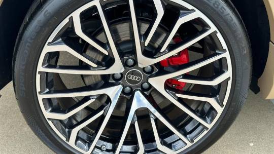 2024 Audi SQ8