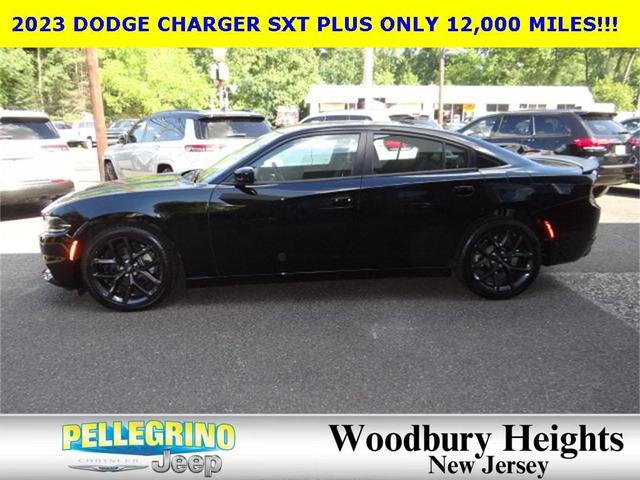 2023 dodge charger sxt