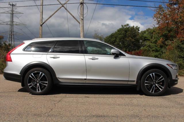 2018 volvo v90 cross country t5