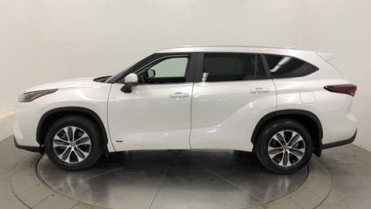 2024 toyota highlander hybrid xle