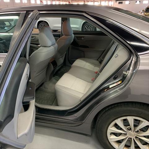 2015 toyota camry le