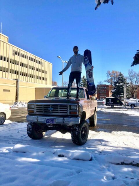 1983 ford f-250 - 4wd - manual - 6 inch lift w/35's
