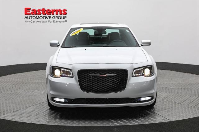2022 chrysler 300 s