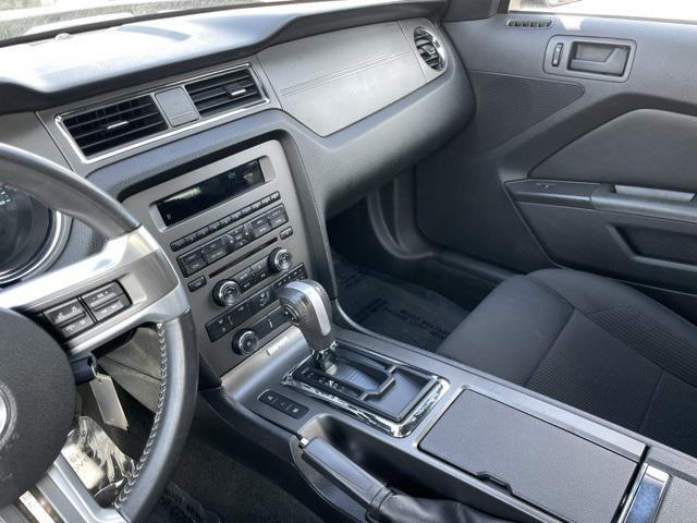 2014 ford mustang v6