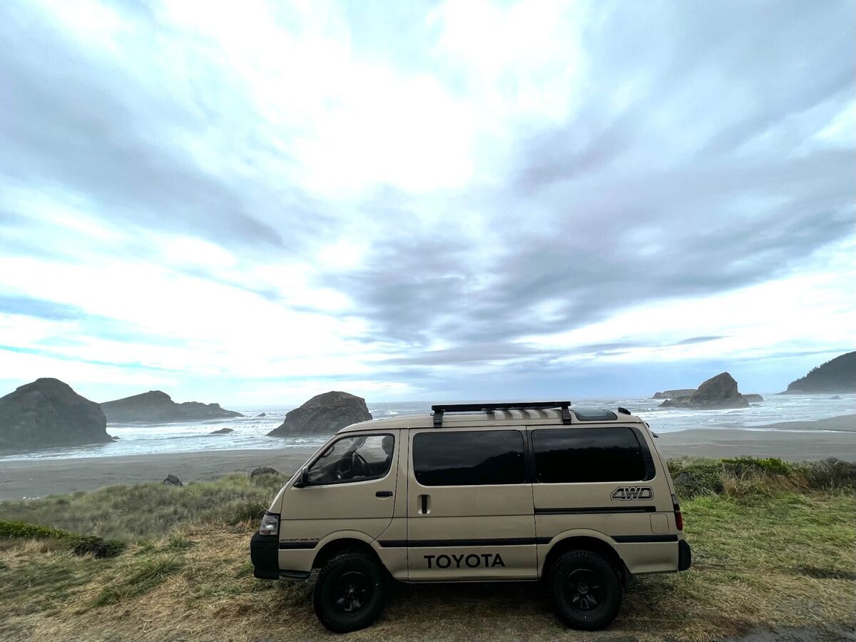 4wd 1994 toyota hiace- super custom overlander van (see link in description)
