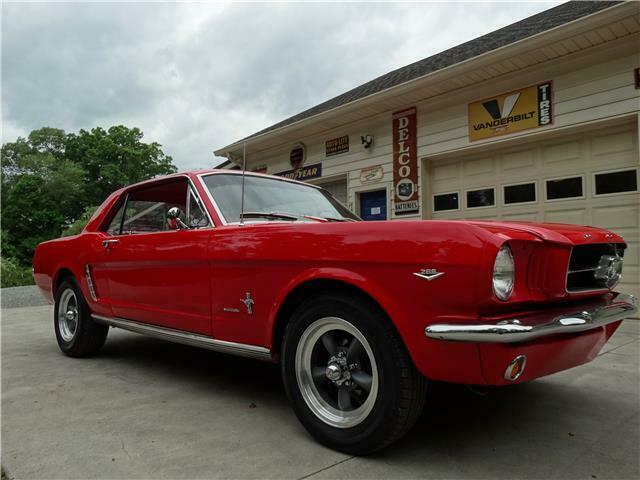 1965 ford mustang......v8......automatic....power steering....disc brakes