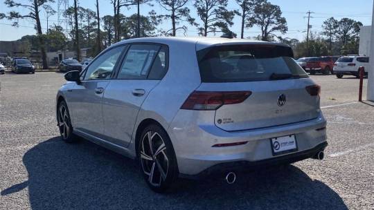 2024 Volkswagen Golf gti