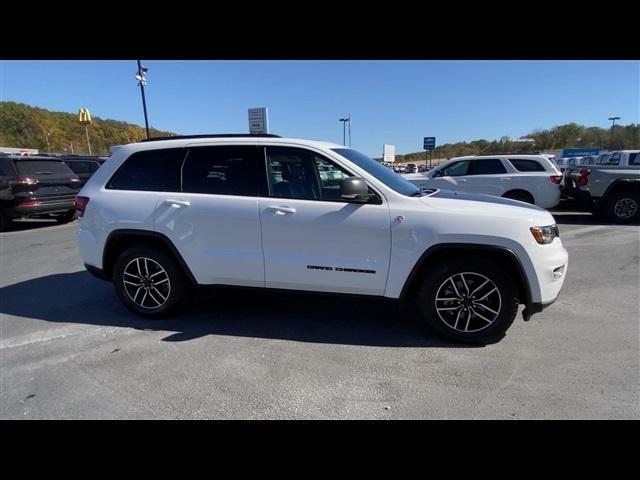 2020 jeep grand cherokee trailhawk