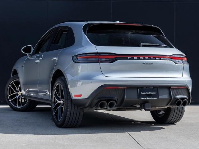 2024 porsche macan base