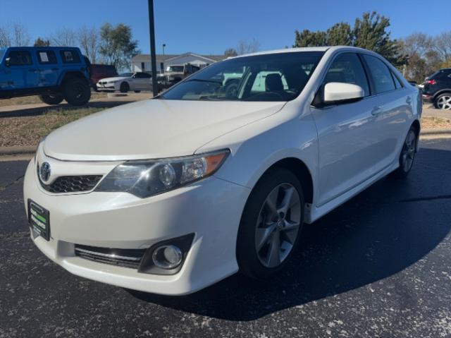 2014 toyota camry l