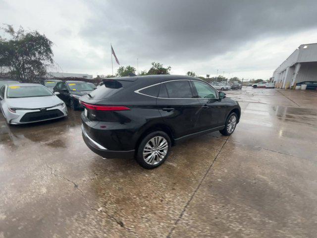 2023 toyota venza le