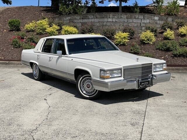 1991 cadillac brougham. outstanding condition!