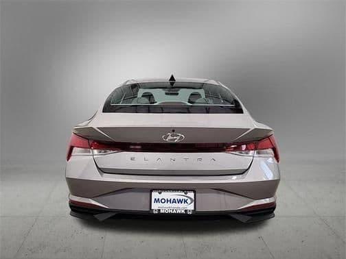 2023 hyundai elantra sel in schenectady, new york