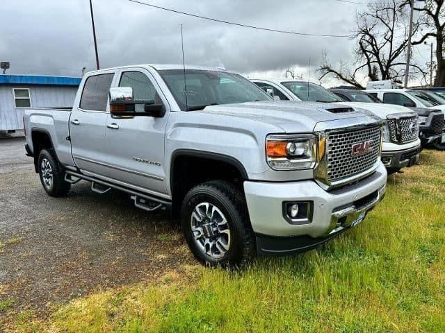 2017 gmc sierra 3500hd denali in cottage grove, oregon