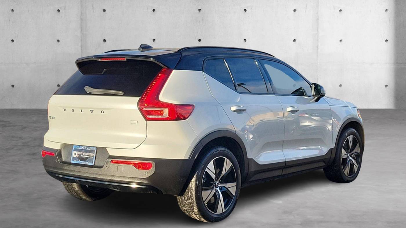 2021 volvo xc40 recharge pure electric p8