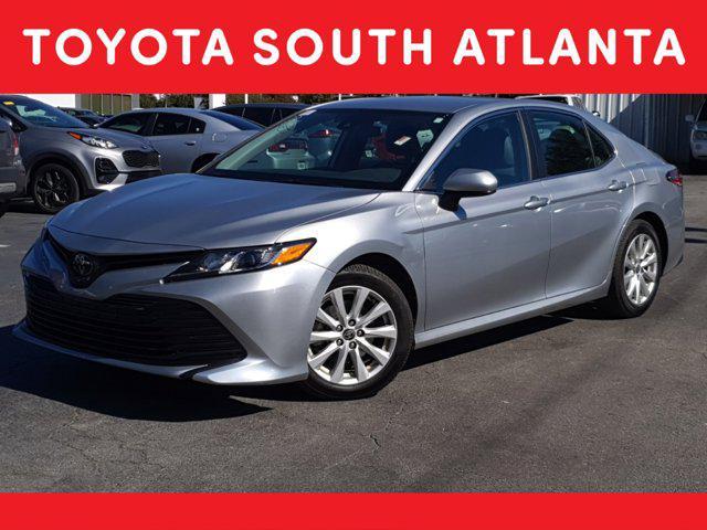 2020 toyota camry le
