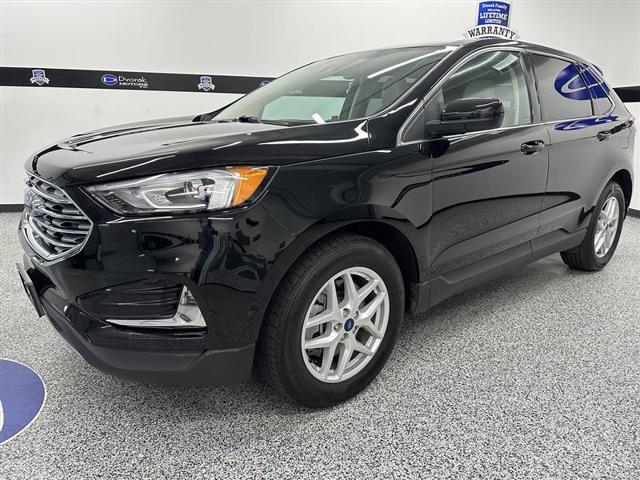 2022 ford edge sel